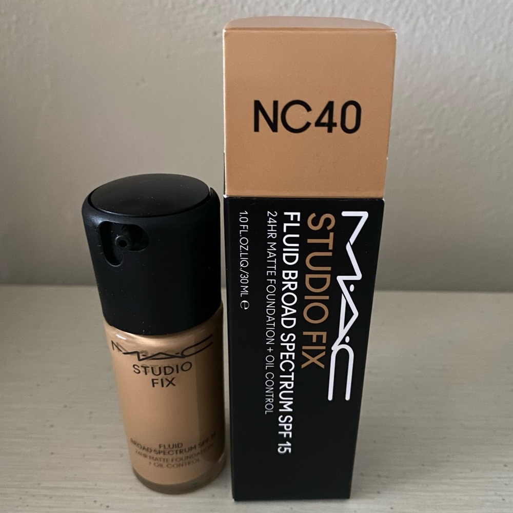 MAC Studio Fix Fluid NC40